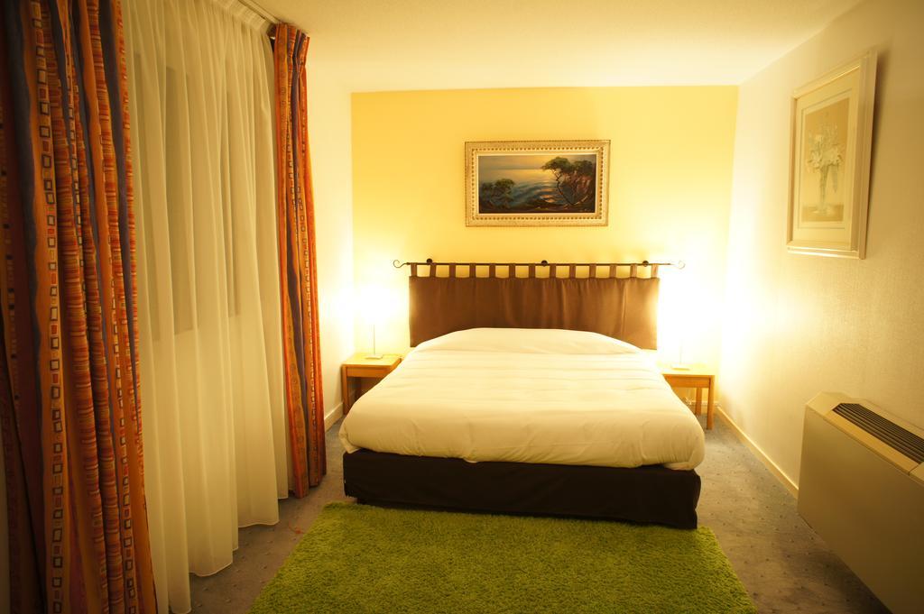 Inter-Hotel La Closerie Beaune Beaune  Habitación foto